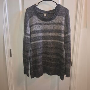 Gray Striped Women's Sweater By Spring‎ And Mercer Size Medium